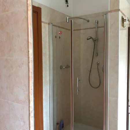 Al Ponte Nuovo Apartment *