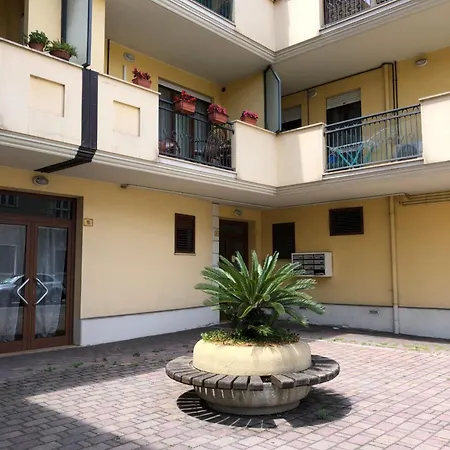 Al Ponte Nuovo Apartment *